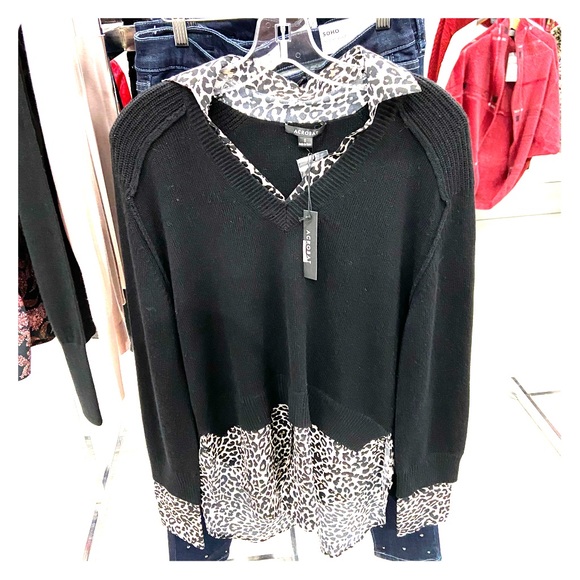 Acrobat Tops - ☀️Acrobat Black Sweater with leopard detail☀️